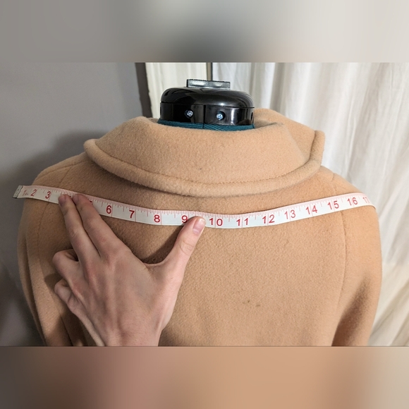 Vintage tan wool cape with collar, fully lined, OS, handmade - Picture 8 of 8